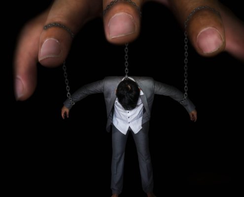The Invisible Chains - Control in Relationships 1 Control in relationships invisible chains