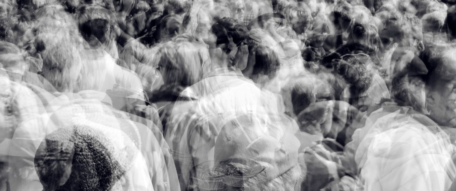 crowd blurred into one representing fluidity