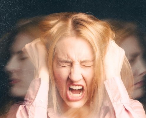 angry and upset woman representing emotional triggers